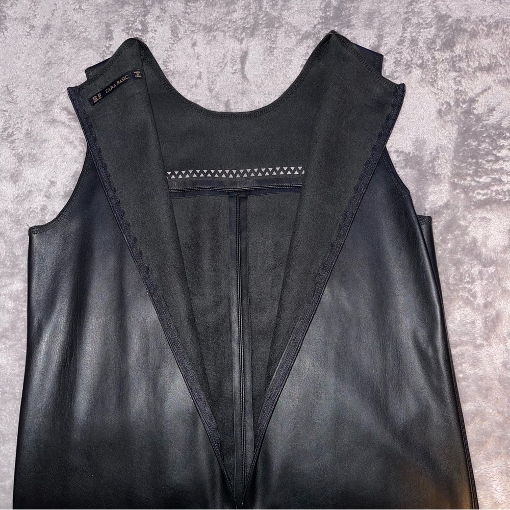 Black Zara Basic Elegant Midi Sleeveless Leather Dress - Picture 8 of 11